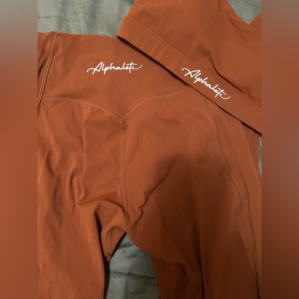 TRADING DO NOT BUY UNLESS YOU ARE @fashionablyalli